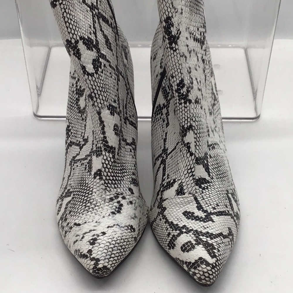 Black & White Faux Snake Skin Pointed Toe Block Heel Ankle Boot - Picture 5 of 9